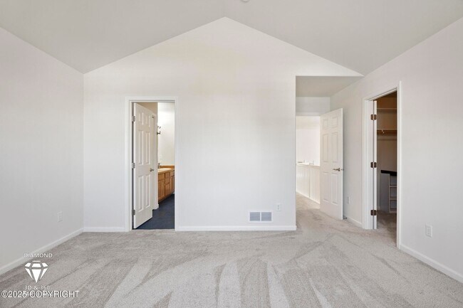 Building Photo - 11476 Discovery Park Dr