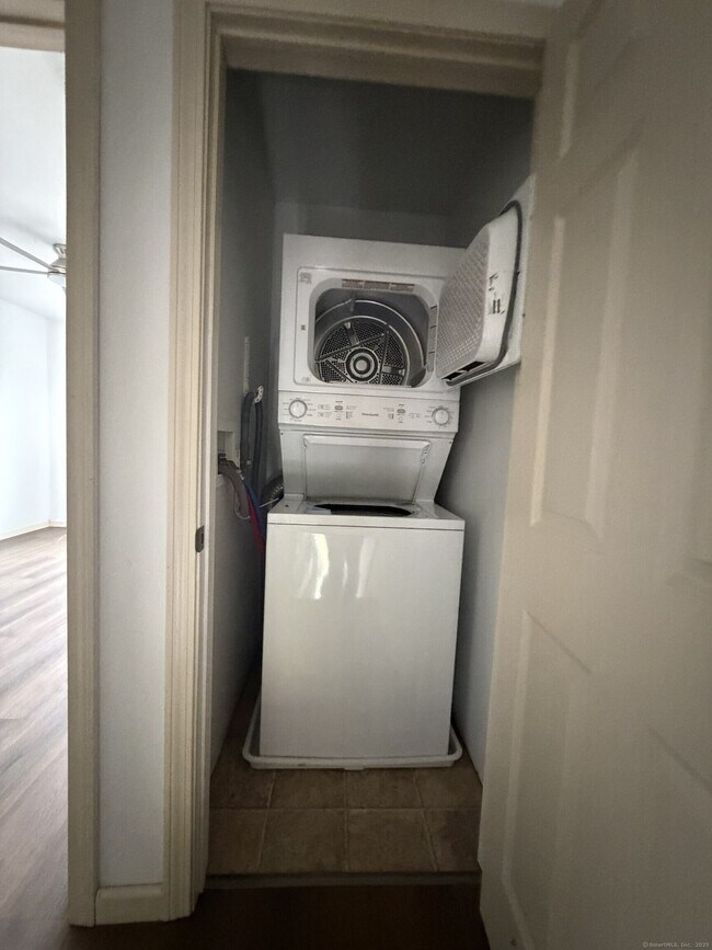 Building Photo - 91 Reynolds Bridge Rd