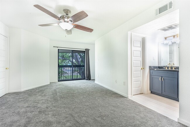 Building Photo - 250 El Dorado Blvd