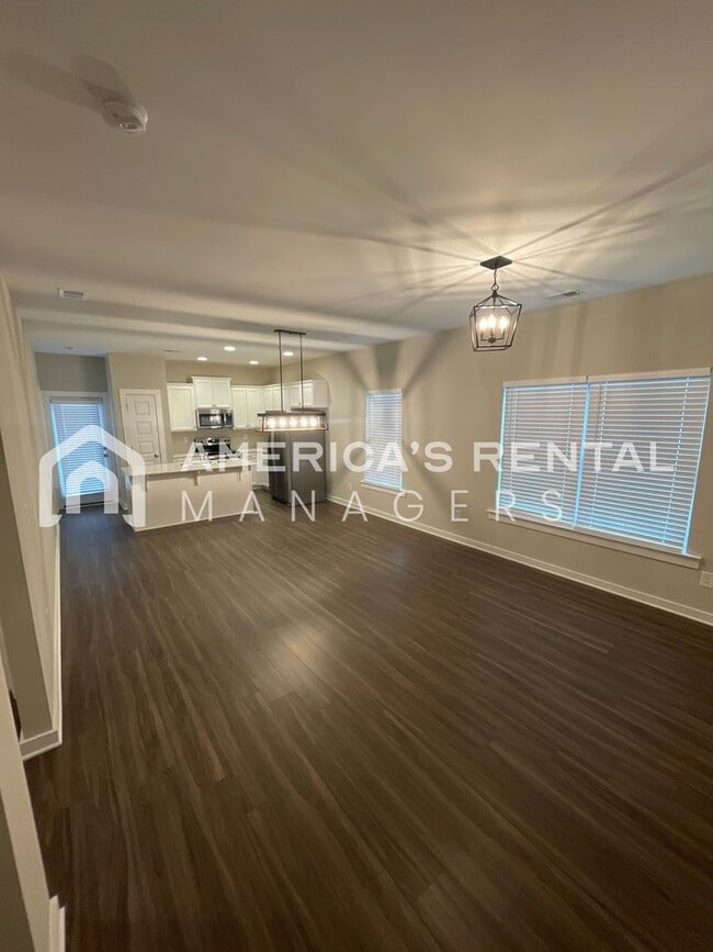 Building Photo - Home for Rent in Oak Grove, AL!!! Available to View Now!