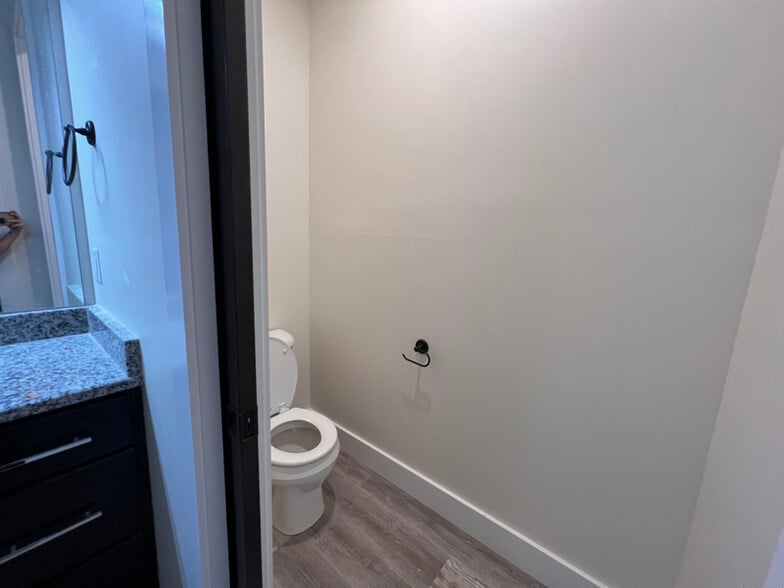 Building Photo - 508 Chestnut St