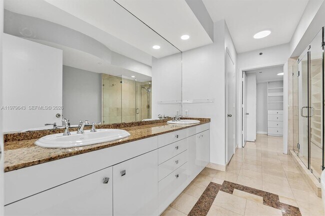 Building Photo - 19111 Collins Ave