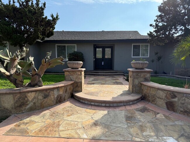 Primary Photo - Large Corner lot with Lots of Curb Appeal