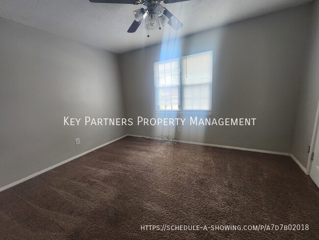 Building Photo - 7175 NW Chapel Woods Cir