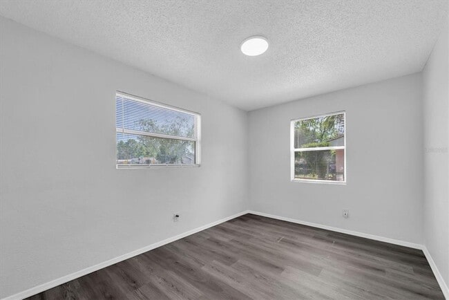 Building Photo - 4421 11th Ave S