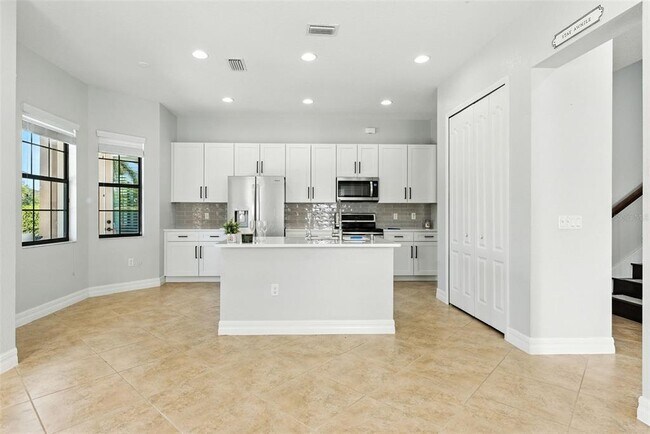 Building Photo - 8312 Prestbury Dr