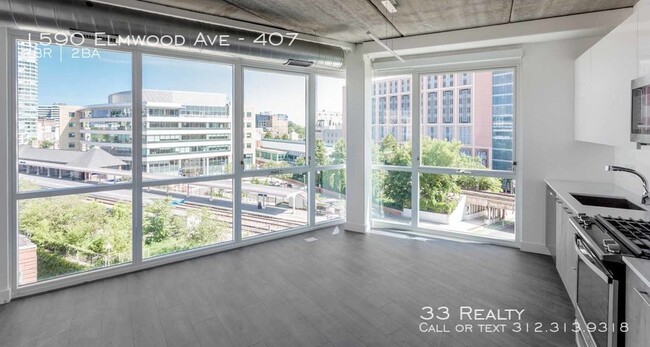 Building Photo - Centrum Evanston - Luxury 2 Bedroom 2 Bath
