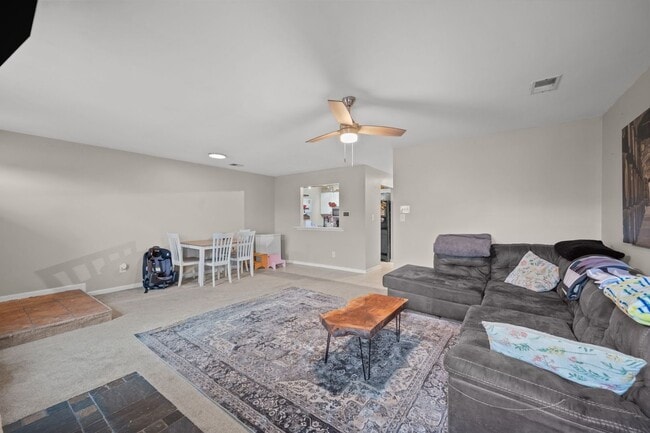 Building Photo - Charming 2-Bedroom Home in Virginia Beach