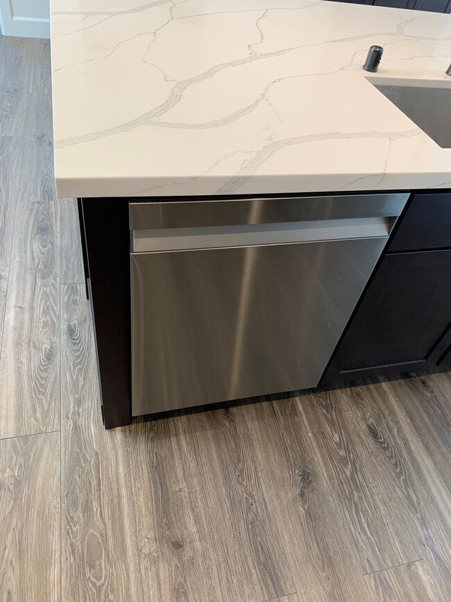 Building Photo - Breathtaking Paradise Retreat: Modern Home with Stunning Canyon Views and Next to Billie Park!