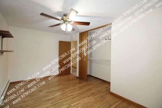 Building Photo - SCREENED PORCH!! 3 Bedroom, 1.5 Bath Home ...