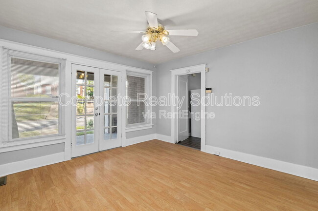 Building Photo - 3514 Colonial Ave