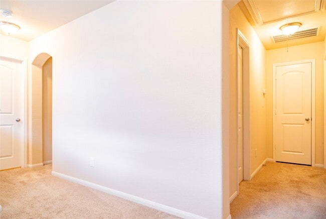 Building Photo - 7115 Ironwood Forest Dr