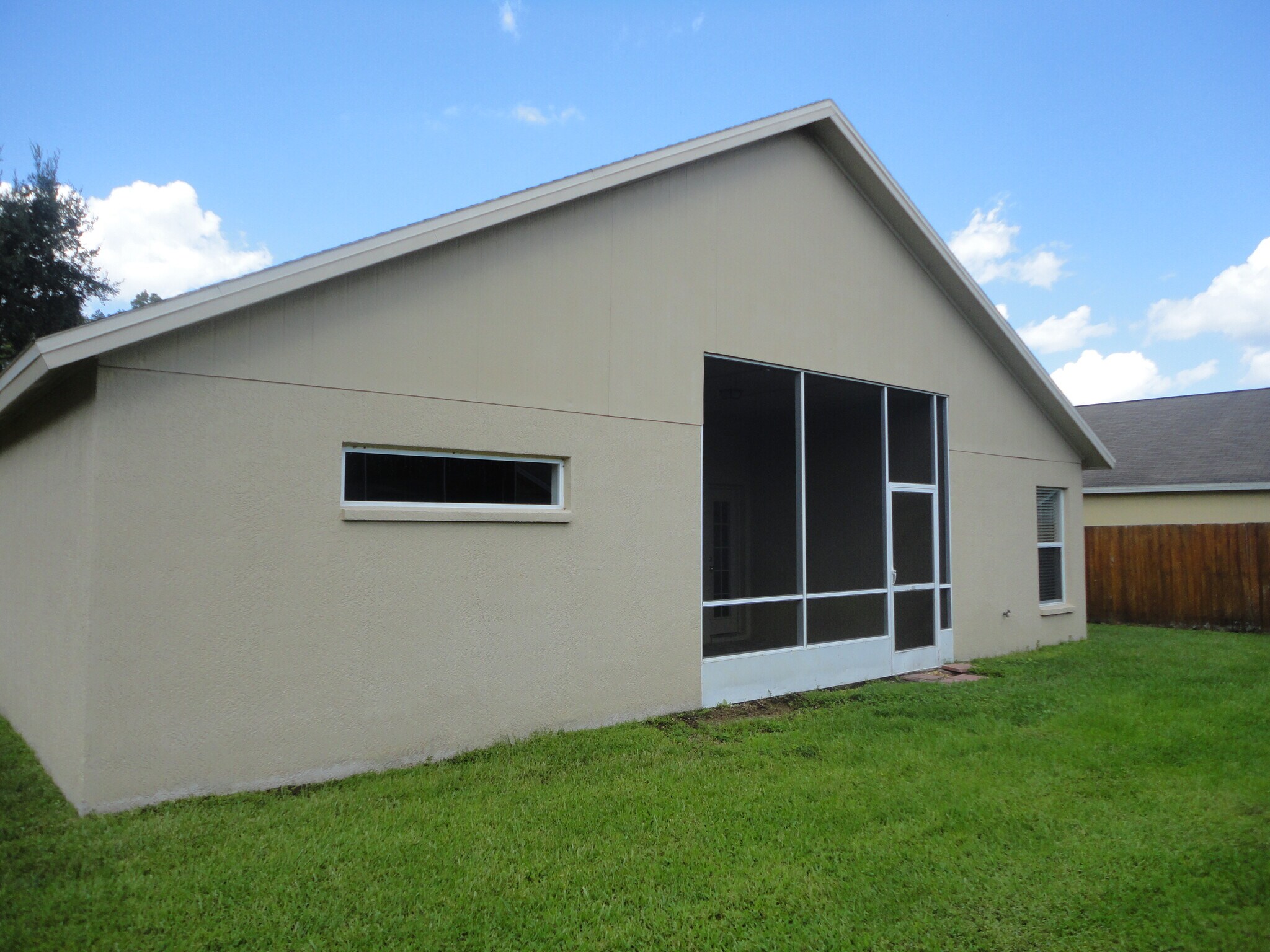 Building Photo - 1452 Baythorn Dr