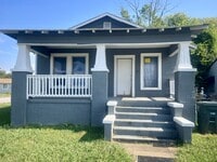 Building Photo - 1901 E 28th St