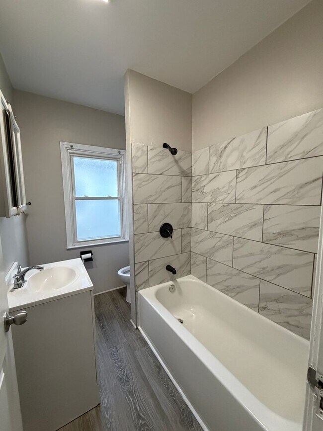 Building Photo - Welcome to this charming 2-bedroom, 1-bathroom single-family home located in the heart of Indiana...