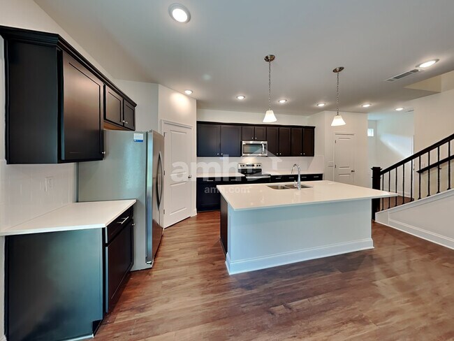 Building Photo - 3850 Chivalry Drive