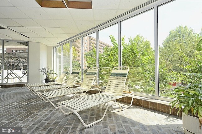 Building Photo - 4601 N Park Ave