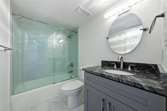 Building Photo - 3301 Bayshore Blvd