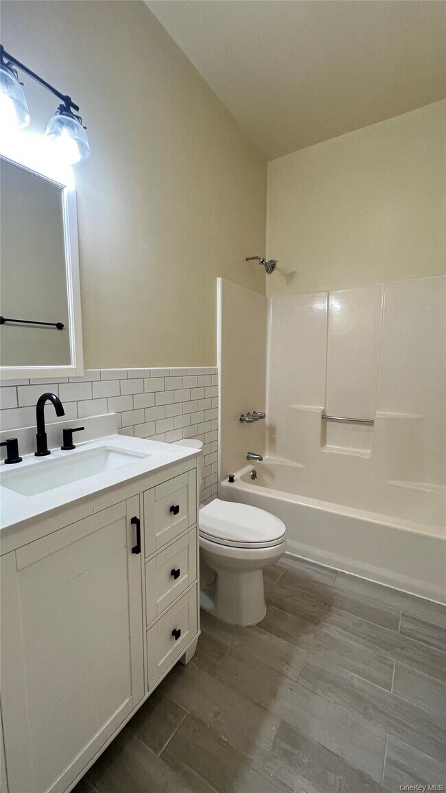 Building Photo - 74 North St