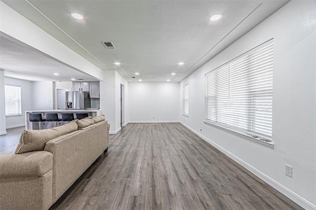 Building Photo - 1805 W Cedar Elm Dr