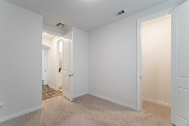 Building Photo - 7397 Mount Greylock Lp