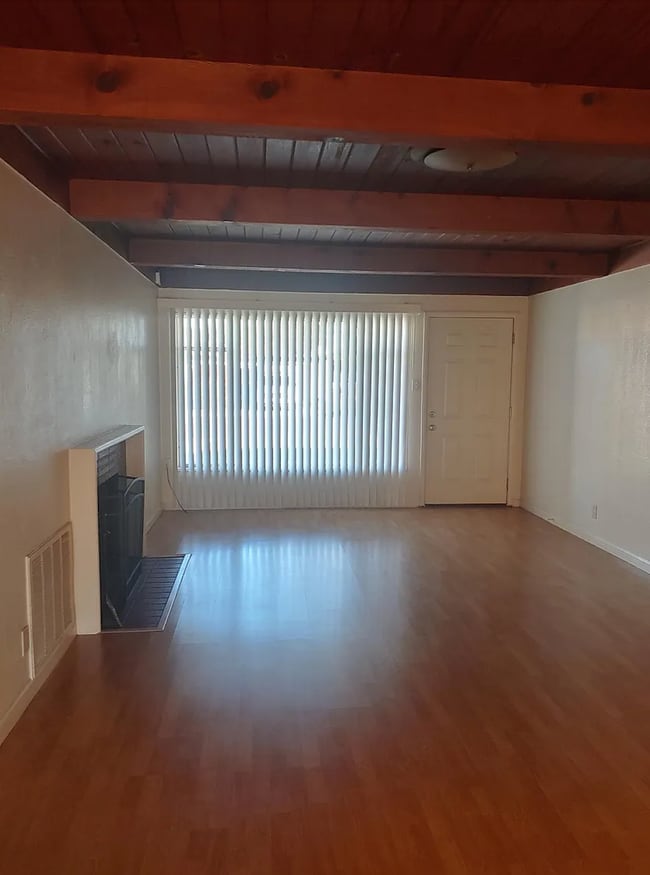 Primary Photo - 1722 W Polk Way