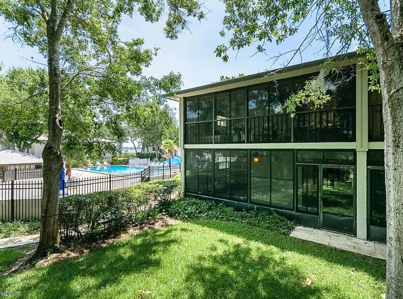 Building Photo - 19 Alcira Ct