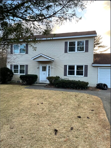 Building Photo - 23 Woodridge Cir