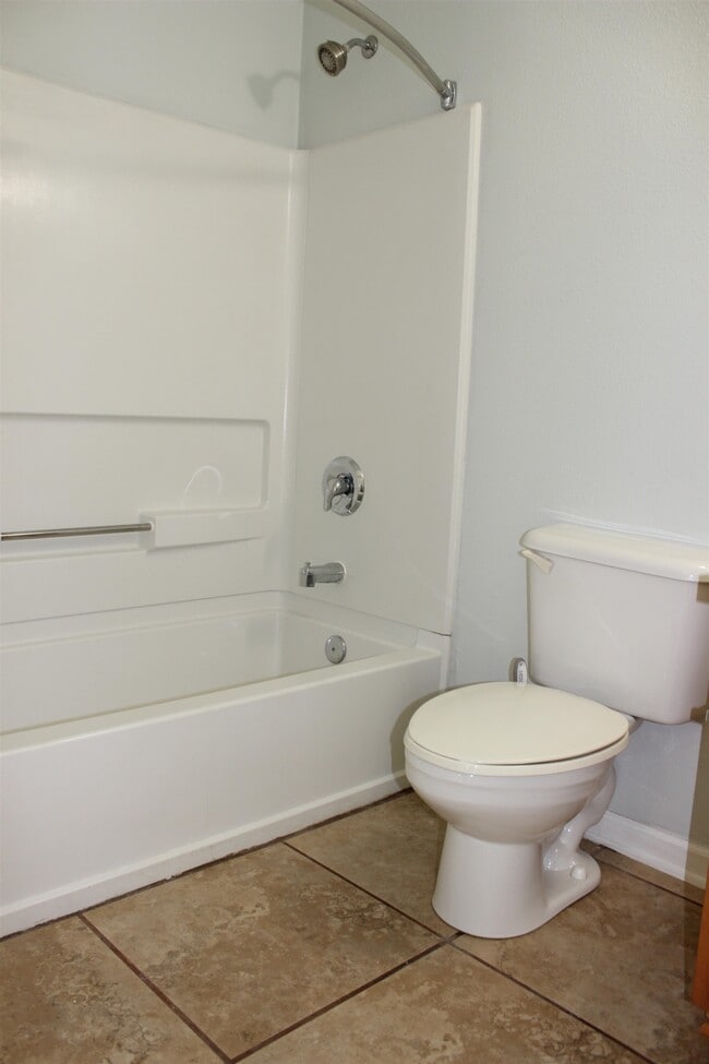 Building Photo - 1417 Pullen Rd