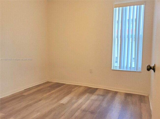 Building Photo - 311 SW 110th Ave