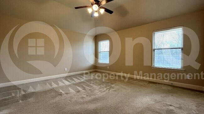 Building Photo - 516 Brooke St