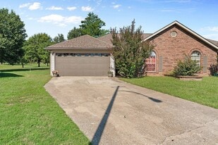 Building Photo - 255 Buckingham Dr