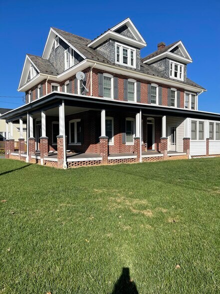 Building Photo - 925 Francis Scott Key Hwy