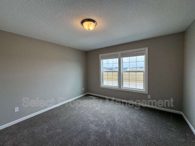 Building Photo - 5378 Broad Fields Cv