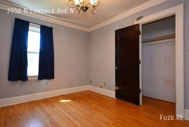 Building Photo - 3956 N Lyndale Ave