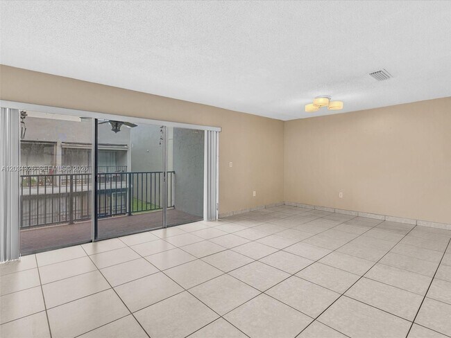 Building Photo - 210 NW 87th Ave