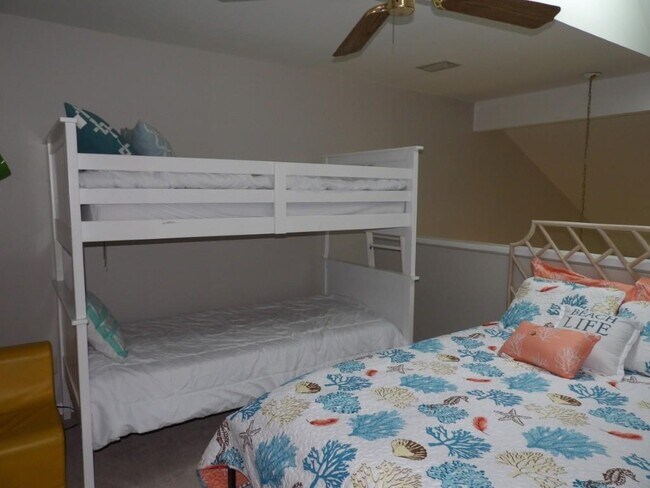 Building Photo - 1100 Possum Trot Rd