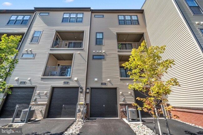 Building Photo - 22363 Roanoke Rise Terrace
