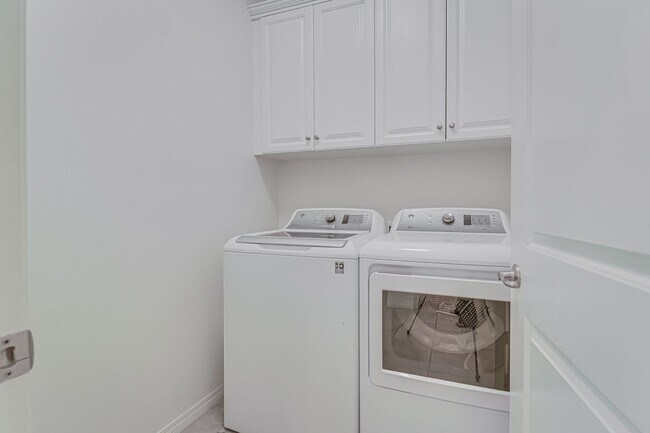 Building Photo - Wonderful Belcourt Community!!!