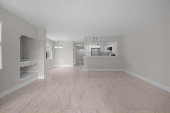Building Photo - 13929 Fairway Island Dr