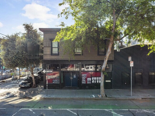 Building Photo - 1121 Folsom St