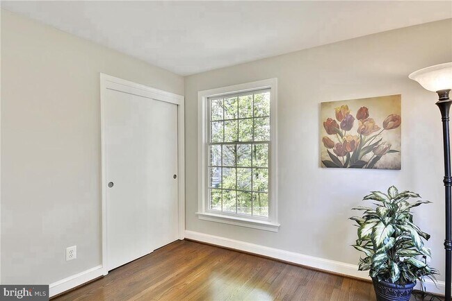 Building Photo - 5330 36th St N