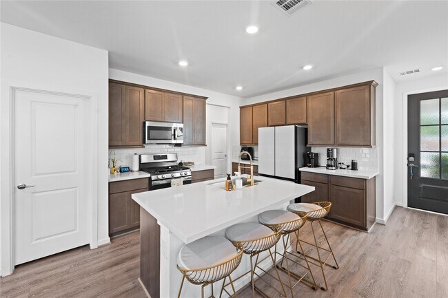 Building Photo - 21730 Heather Elm Dr