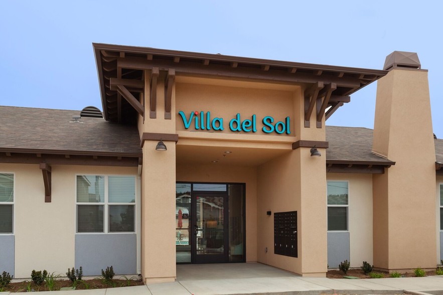 Primary Photo - Villa del Sol Senior Apts 55+