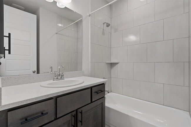 Building Photo - 2260 Nates Pl