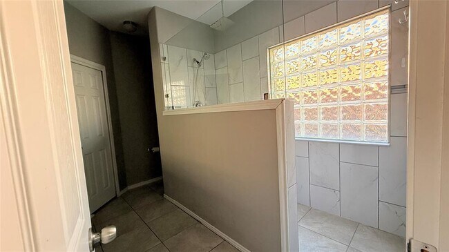 Building Photo - 1614 Westmeadow Trail