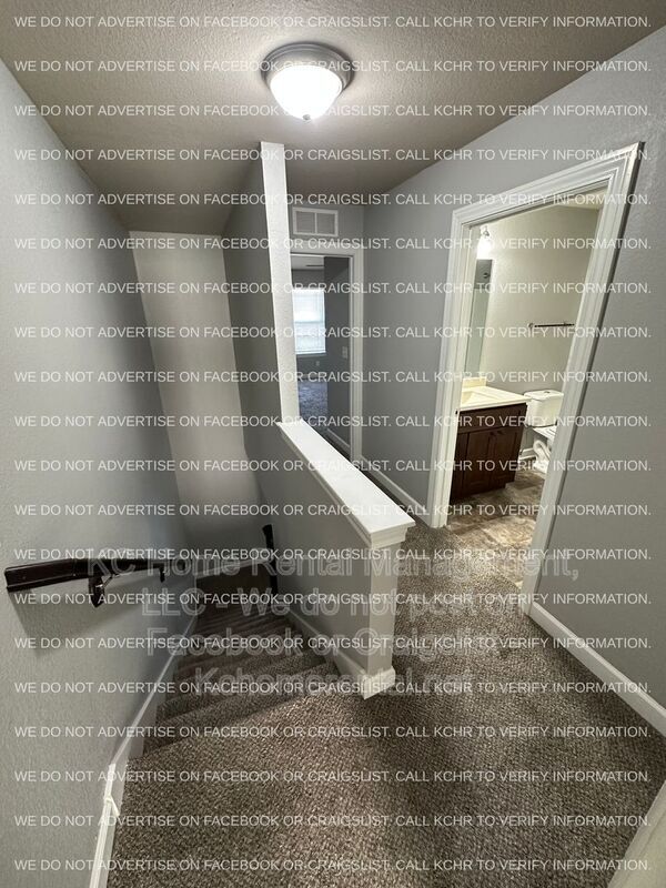 Building Photo - 10530 Kane Dr