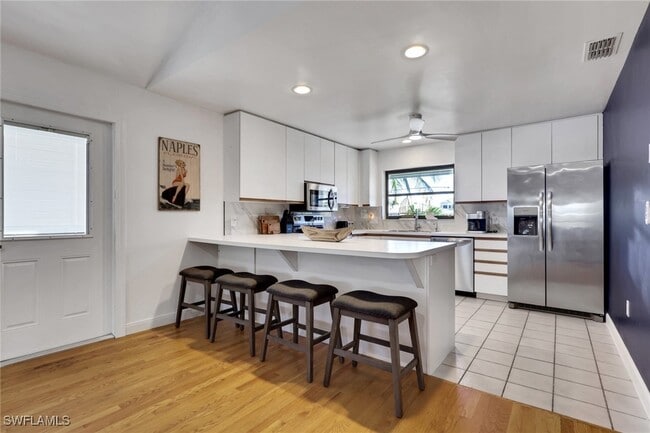 Building Photo - 1282 Belaire Ct