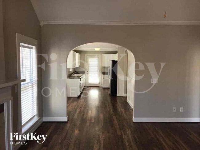 Building Photo - 153 Creekstone Tr