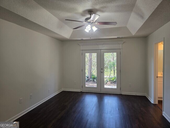 Building Photo - 434 Roberts Way